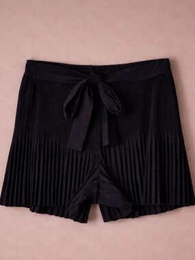 Zara Pleated Faux Suede Tie Waist Shorts Black Size Medium